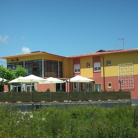 Hotel La Isla Colunga Bagian luar foto