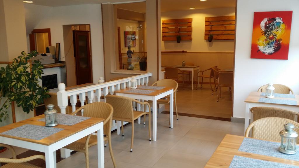 Hotel La Isla Colunga Bagian luar foto